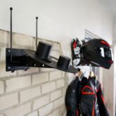 x7 helm en kleding ophangsysteem